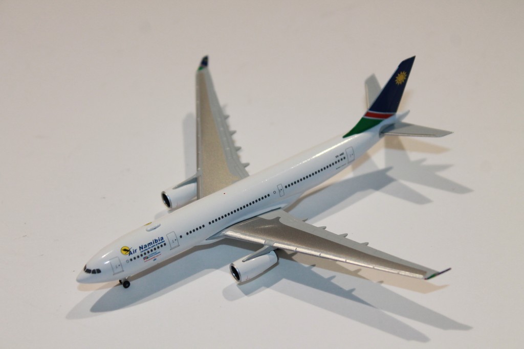 AIRBUS A330-200 AIR NAMIBIA 2020 HERPA 1/500°