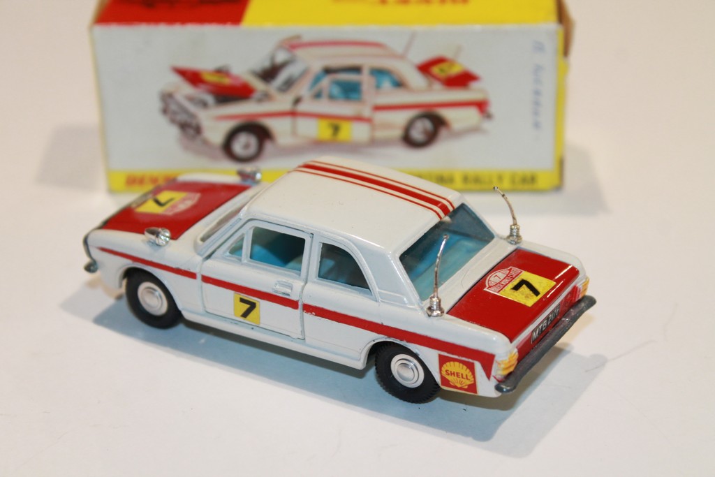 FORD CORTINA RALLY 1960 DINKY TOYS 1/43°
