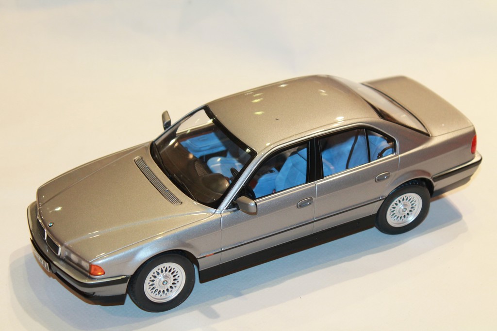 BMW 740i  E38 1994 KK SCALE 1/18°