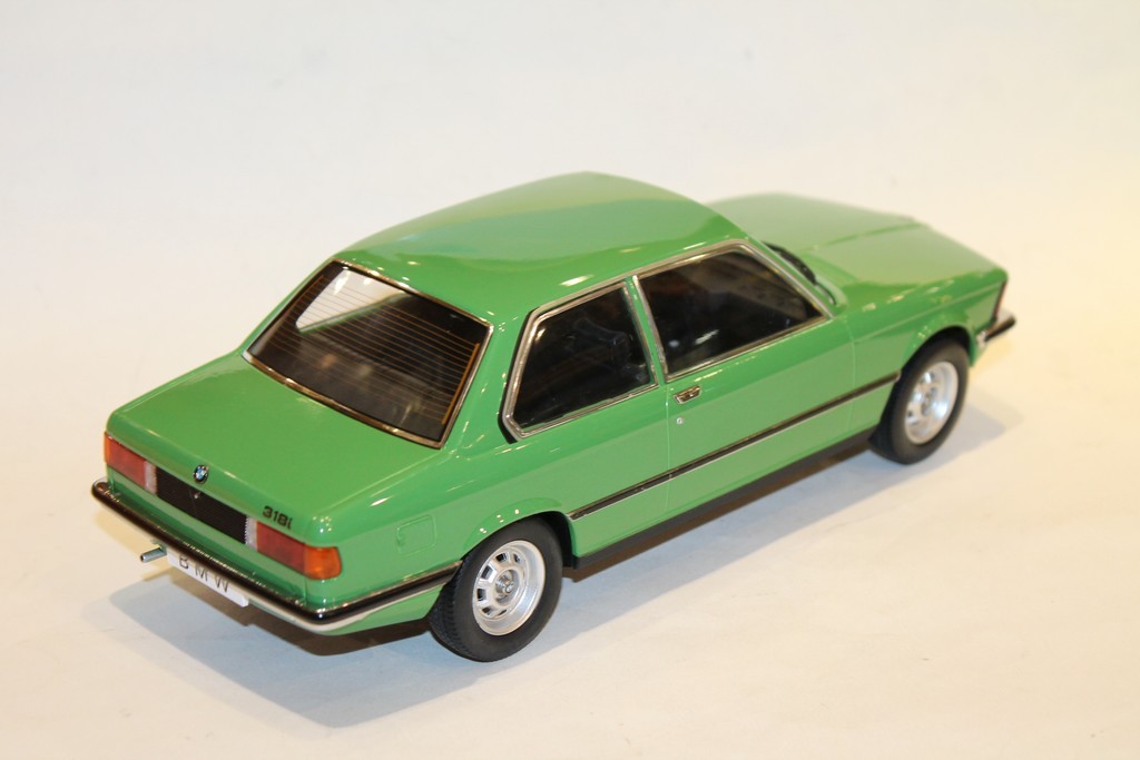 BMW 318I E21 1980 KK SCALE 1/18°