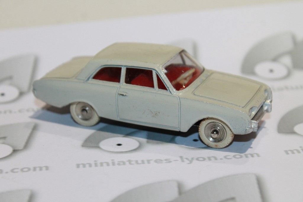 FORD TAUNUS 1962 DINKY TOYS 1/43°