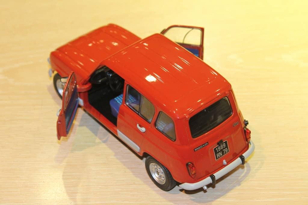 RENAULT 4L CLAN GTL ROUGE 1989 SOLIDO 1/18°