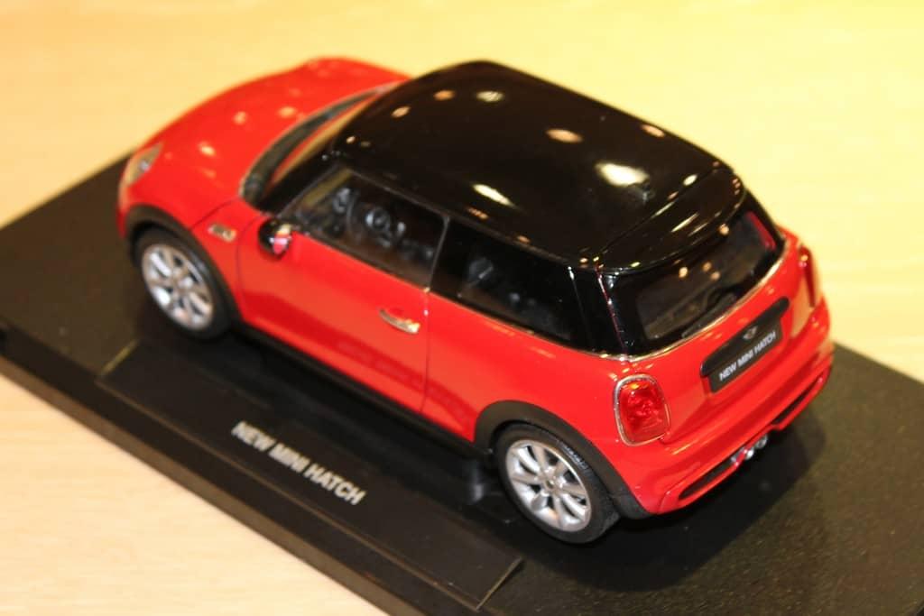MINI 3P Hatch ROUGE  2015  WELLY 1/18°