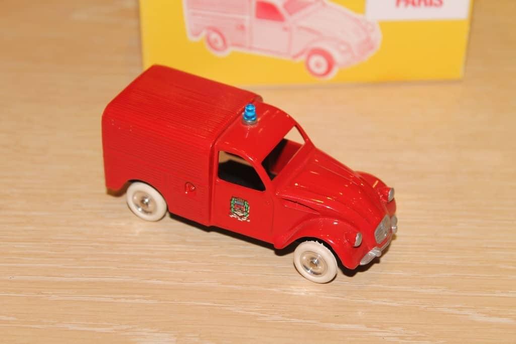 CITROEN 2CV POMPIERS PARIS JRD 1/43°