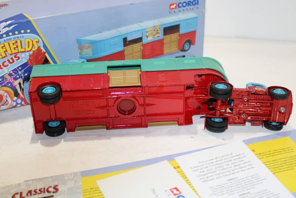 BEDFORD O ARTICULATED HORSEBOX 1971 CORGI CLASSICS 1/50°