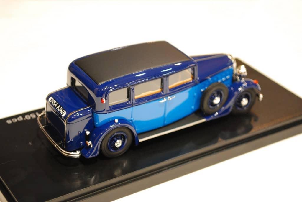 BERLIET VRD 19 LIMOUSINE 1933 (après restauration) MINIATURES LYON 1/43°