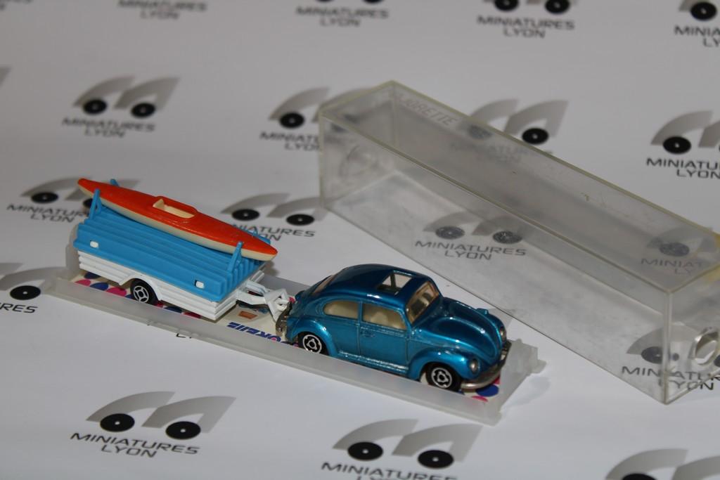 VW 1303 BLEU + REMORQUE CANOE MAJORETTE 1/87