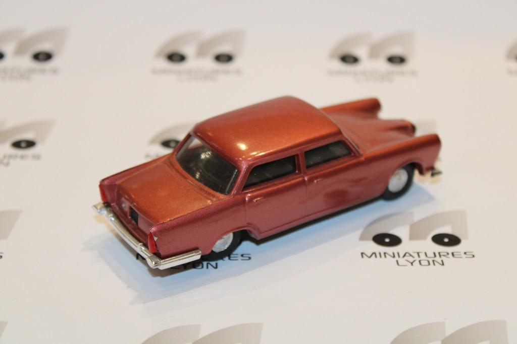 ALFA ROMEO 2000 BERLINE POLITOYS N°39