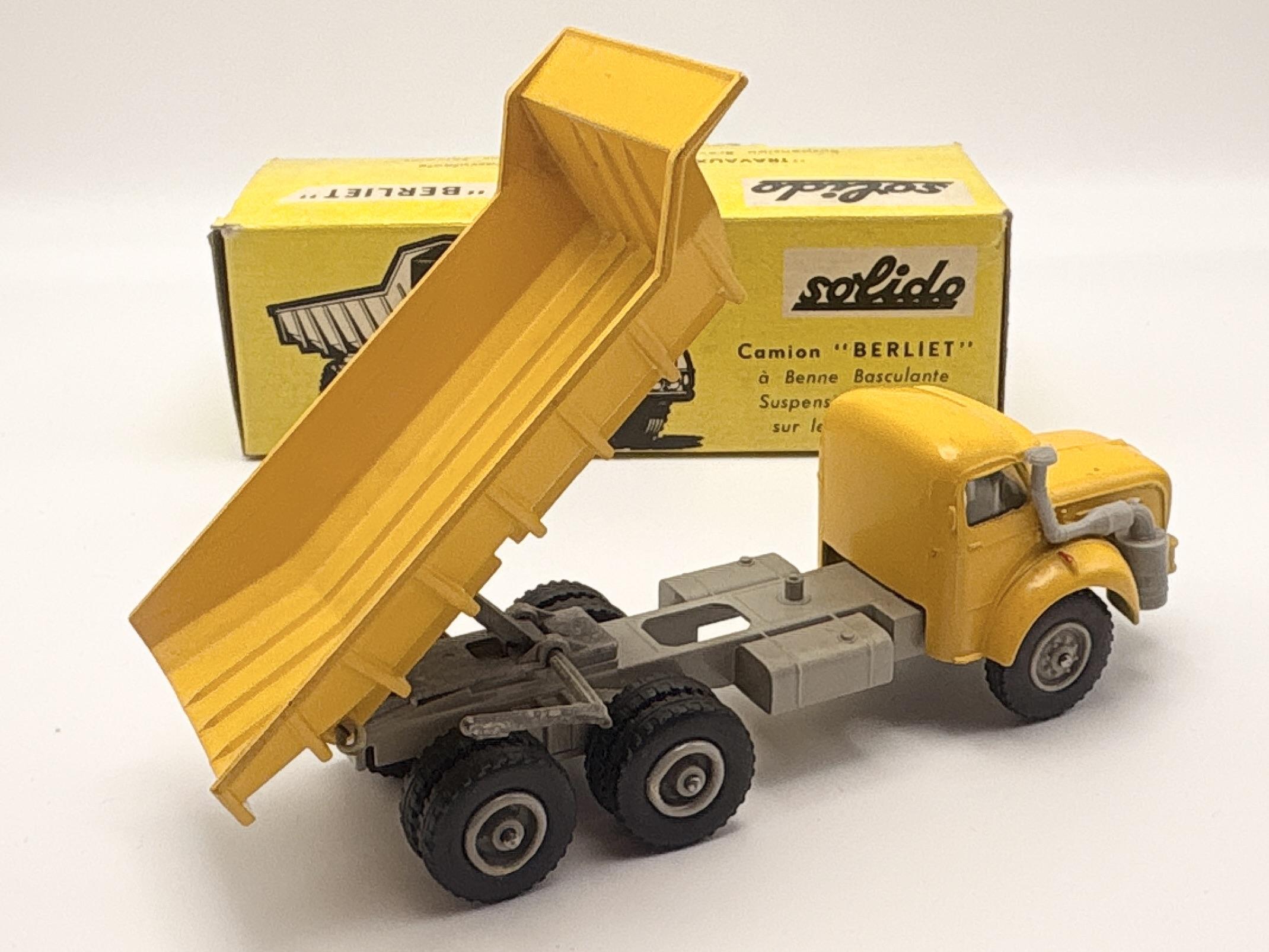 CAMION BERLIET "TRAVAUX PUBLICS" SOLIDO 1/43