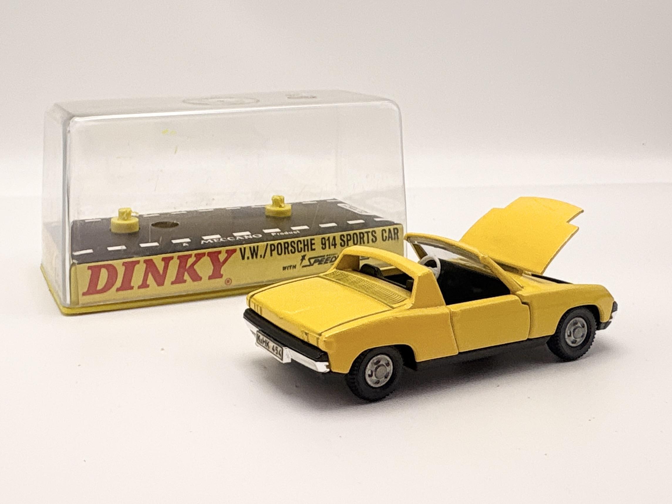 VOLKSWAGEN PORSCHE 914 SPORTS CAR DINKY TOYS 1/43