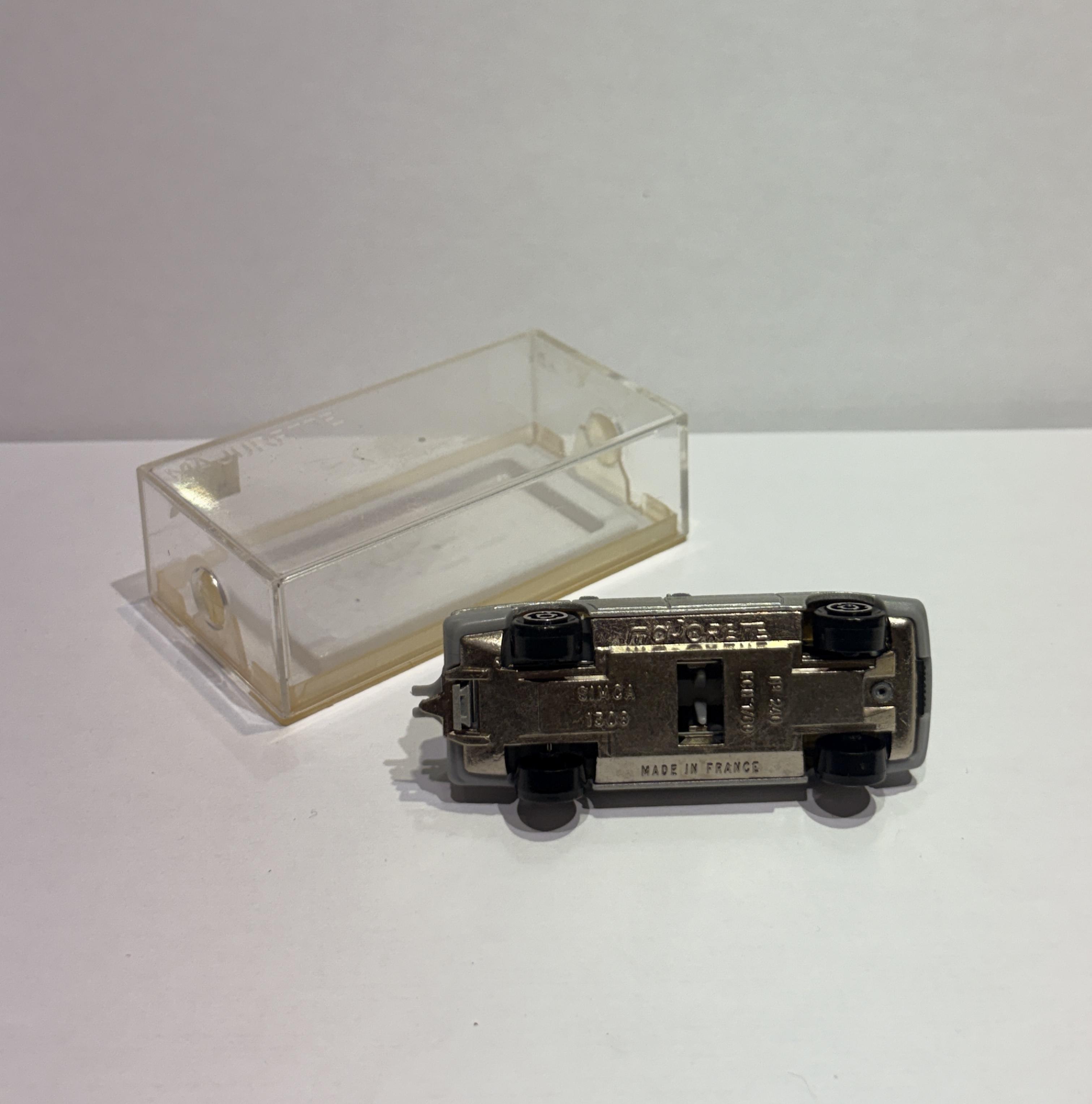 SIMCA 1308 MAJORETTE 240 1/60