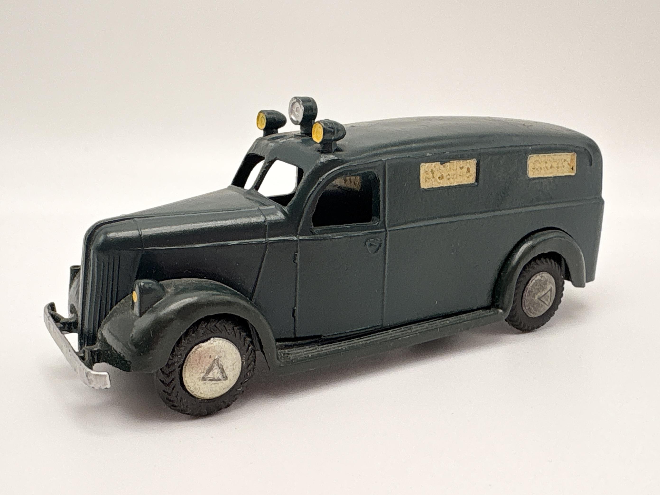 OPEL FOURGON CELLULAIRE 427 TEKNO 1/43