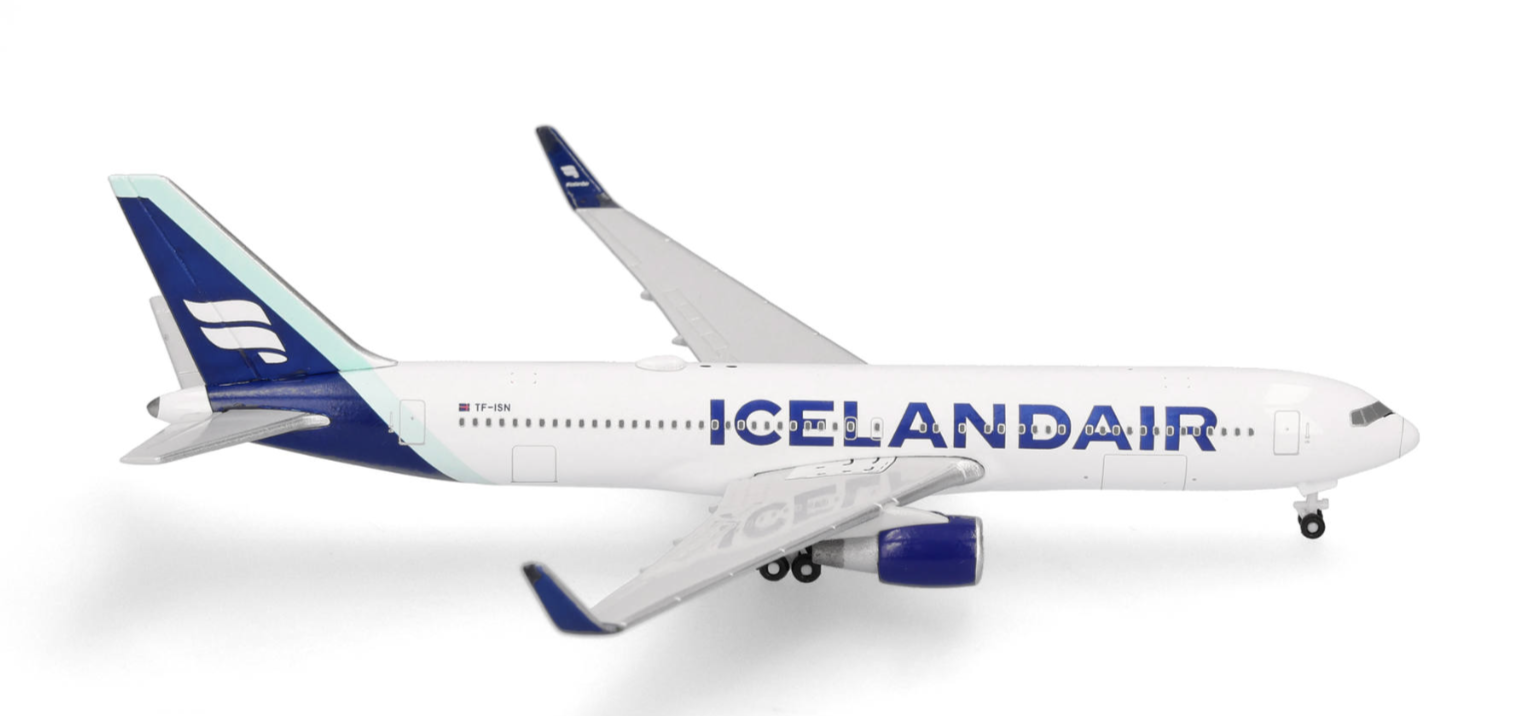 Icelandair Boeing 767-300 - Borreal blue tail stripe HERPA 1/500