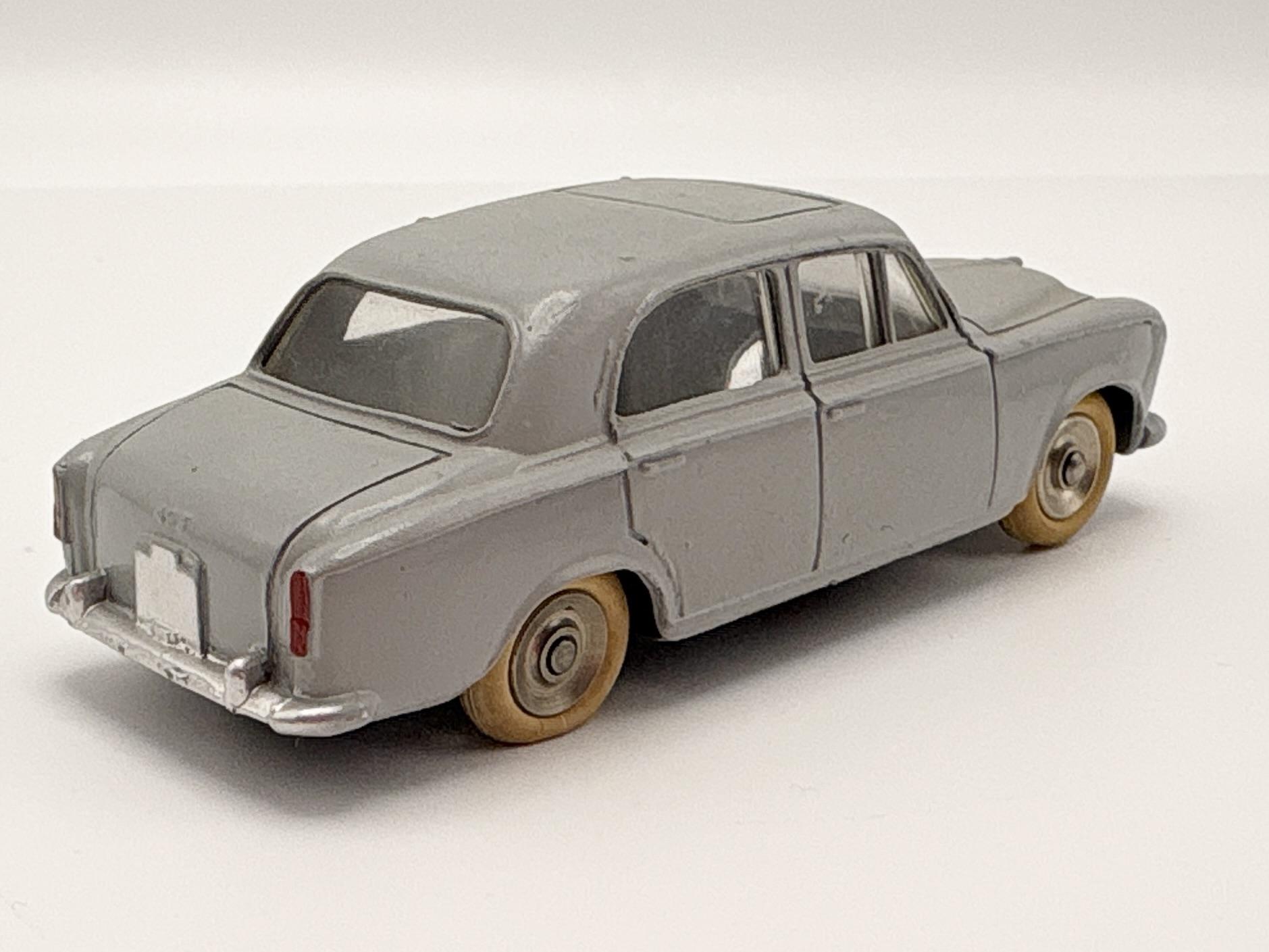 PEUGEOT 403 DINKY TOYS 1/43
