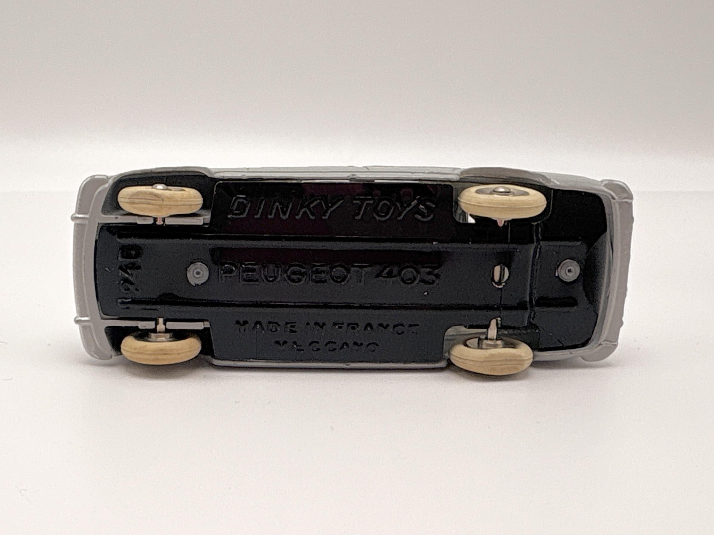 PEUGEOT 403 DINKY TOYS 1/43