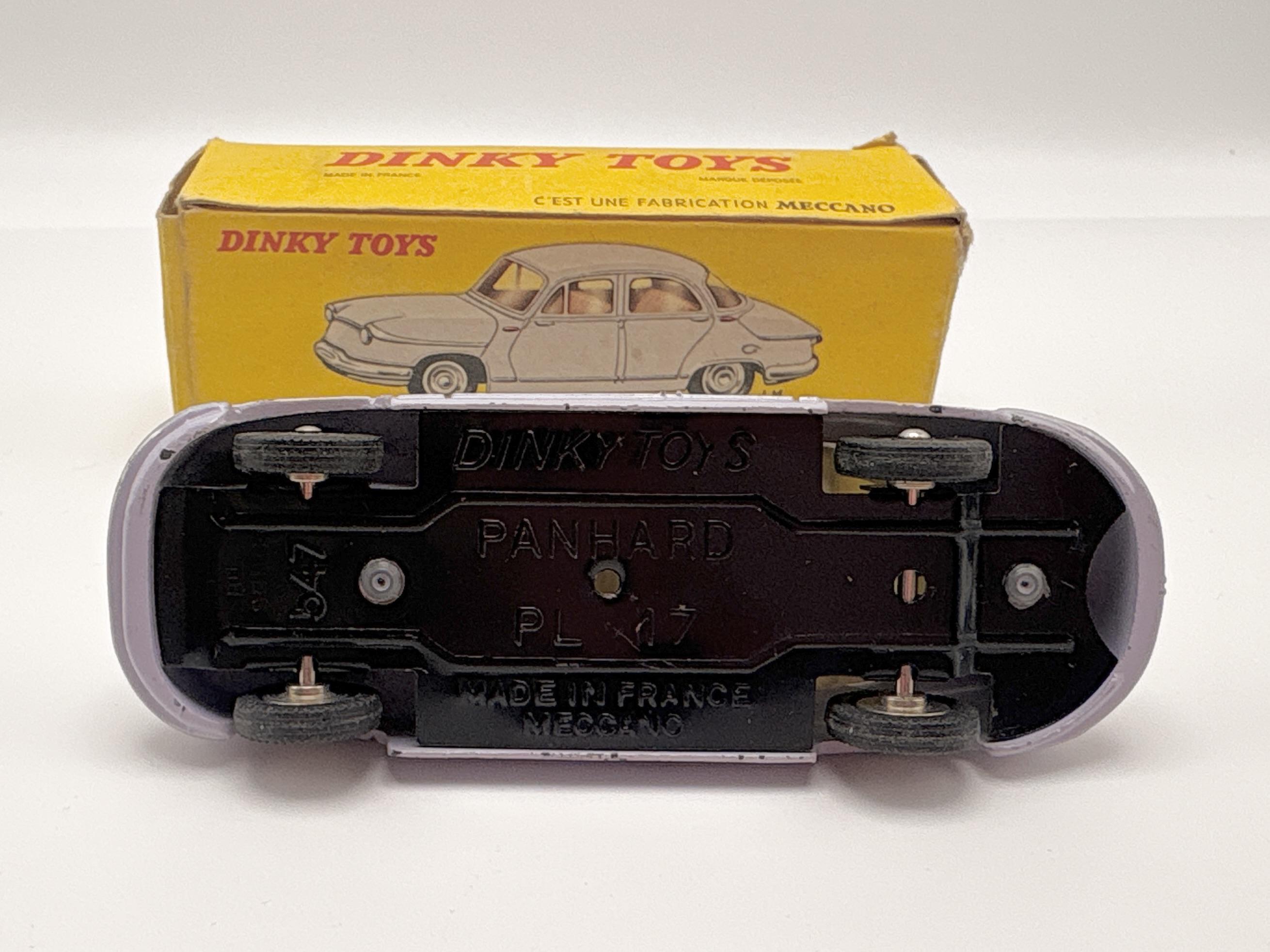 PANHARD PL. 17 DINKY TOYS 1/43