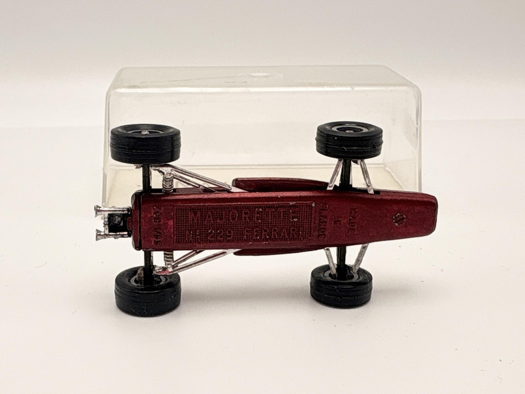 FERRARI N°229 F1 MAJORETTE 1/55