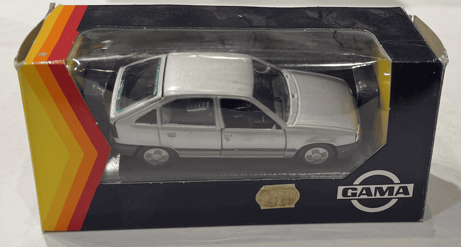 OPEL KADETT GLS GAMA 1/43