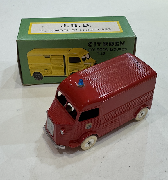 CITROEN FOURGON 1200KG ROUGE POMPIER 1965 CLE 1/43°