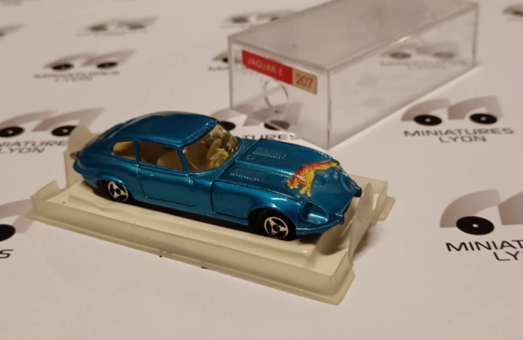 JAGUAR TYPE E MAJORETTE 207