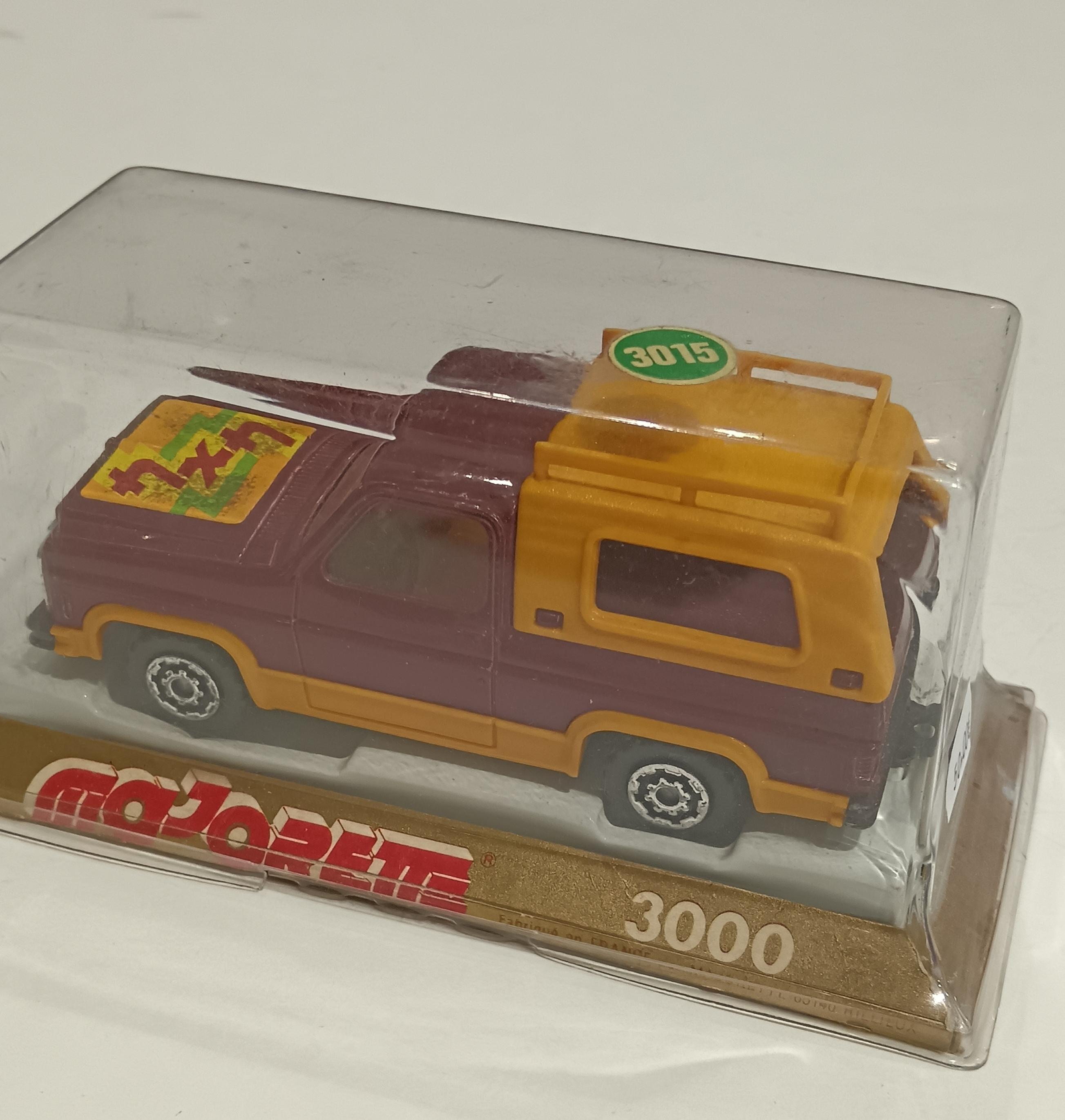 Chevrolet Blazer Rouge et jaune Majorette