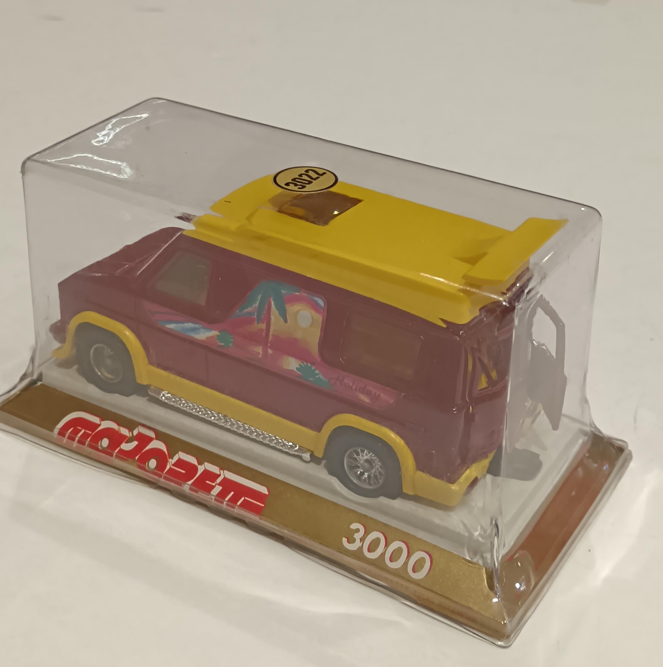 Van Holiday rouge et jaune Majorette