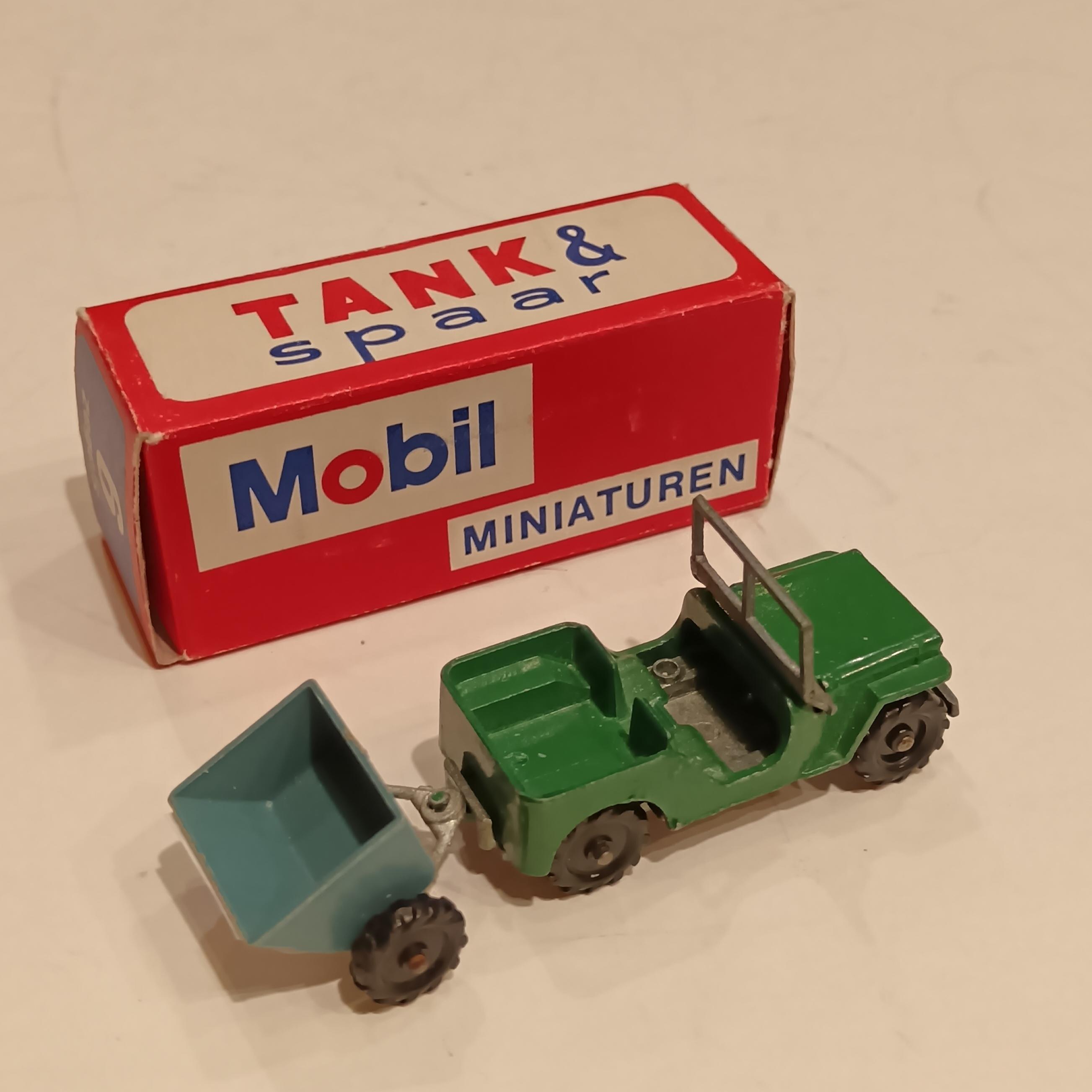 Jeep n°7 avec mini remorque Majorette Rail route 1/65