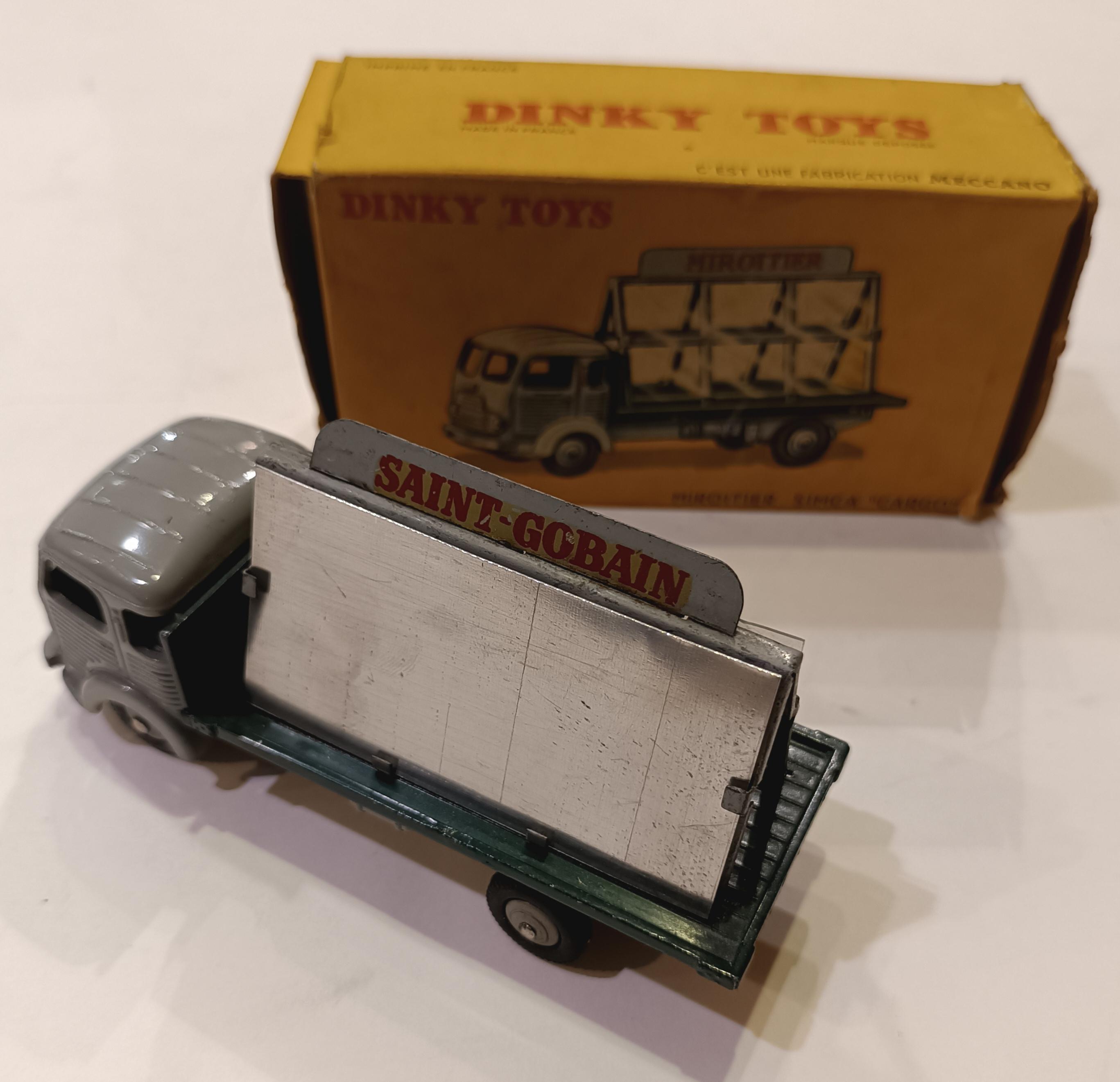 Simca cargo miroitier Dinky toys 1/55