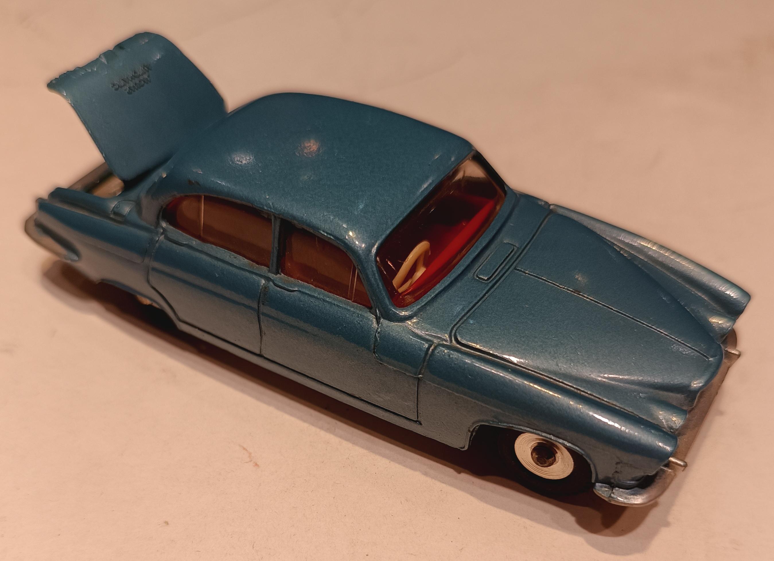 JAGUAR MARK DINKY TOYS 1/43