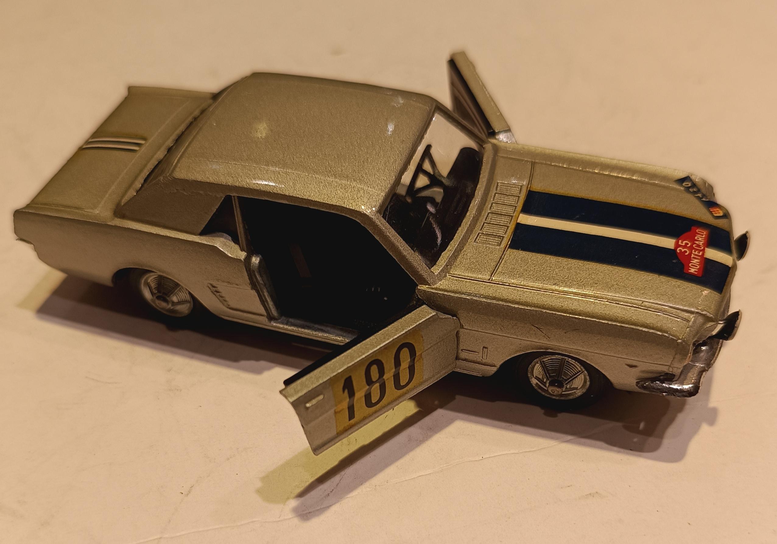 FORD MUSTANG SOLIDO 1/43°