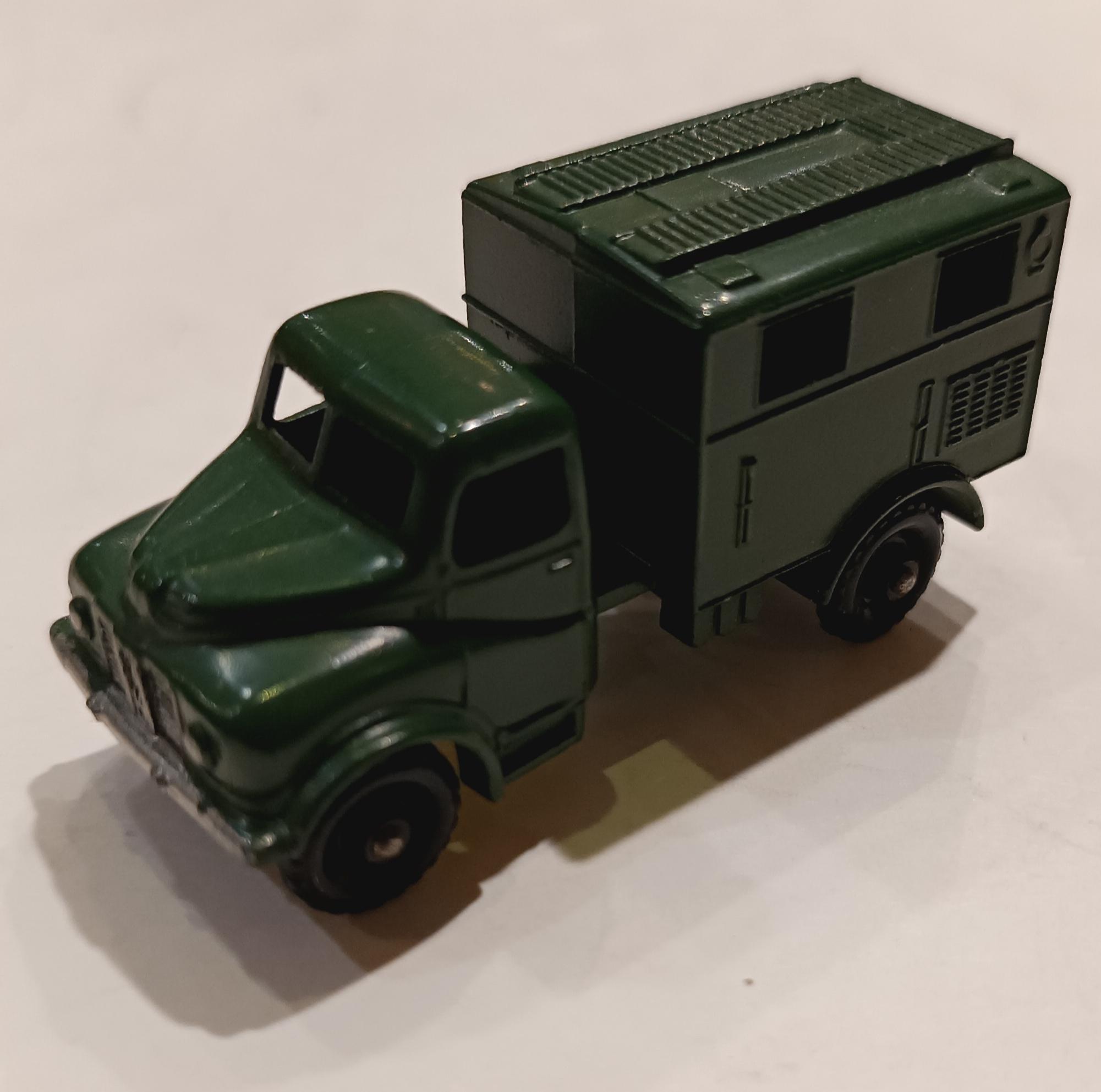 AUSTIN MK2 RADIO TRUCK MATCHBOX 1/64