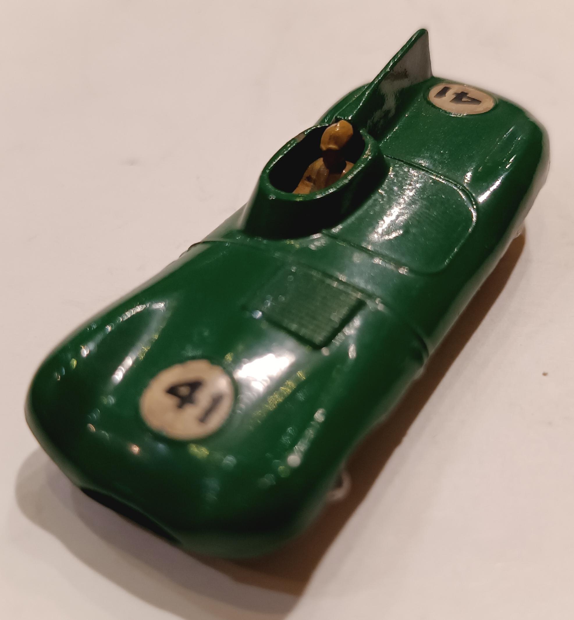 JAGUAR D-TYPE MATCHBOX  1/64