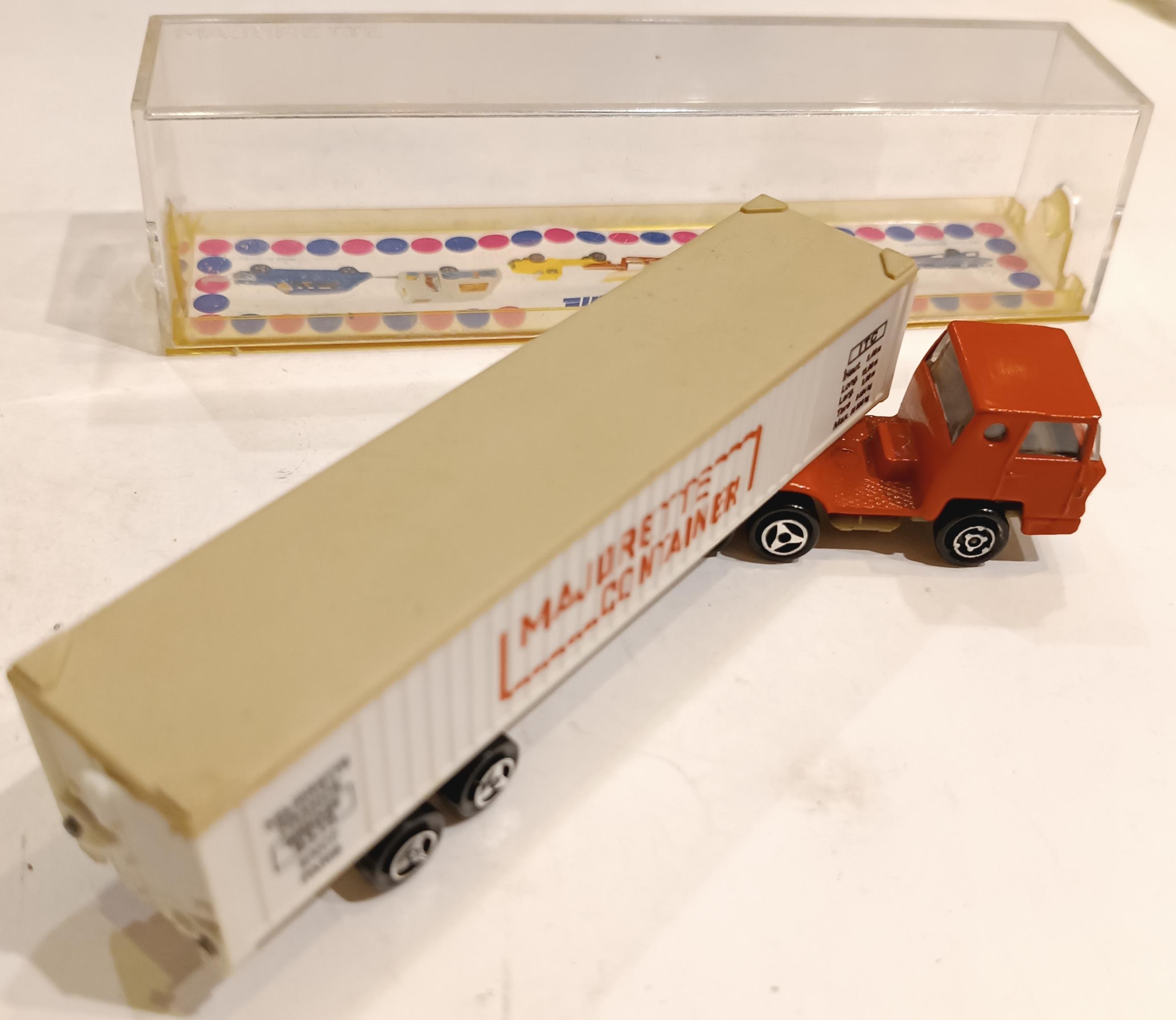 BERNARD CONTAINER MAJORETTE 1/100