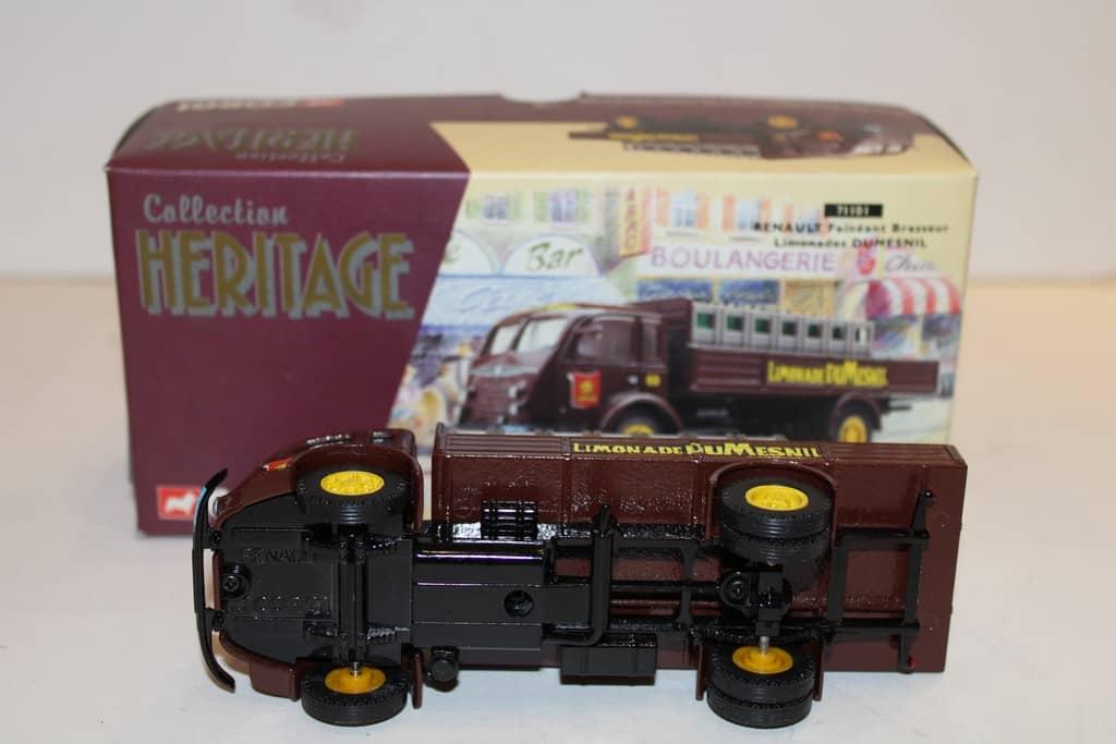 RENAULT FAINÉANT BRASSEUR LIMONADES DUMESNIL CORGI 1/43°