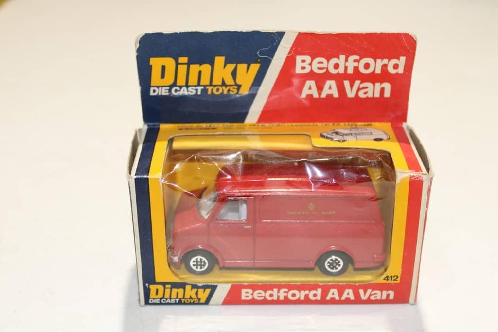 BEDFORD AA VAN DINKY 1/43°