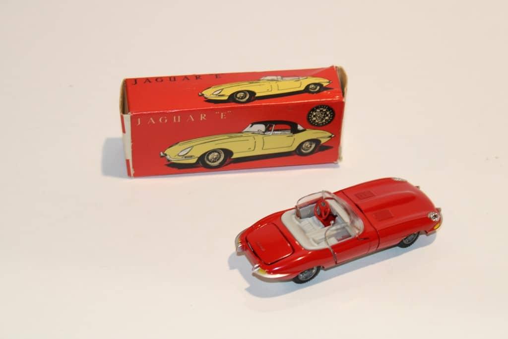 JAGUAR TYPE E ROUGE CABRIOLET 1961 TEKNO 1/43°