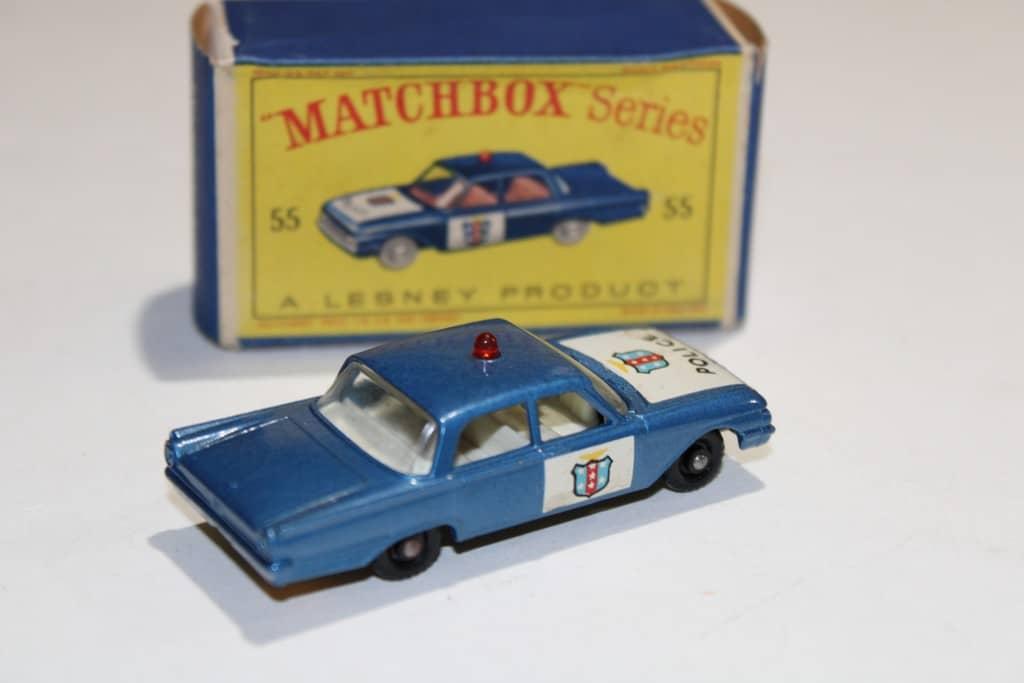 FORD FAIRLANE POLICE PATROL CAR - MATCHBOX 1/64