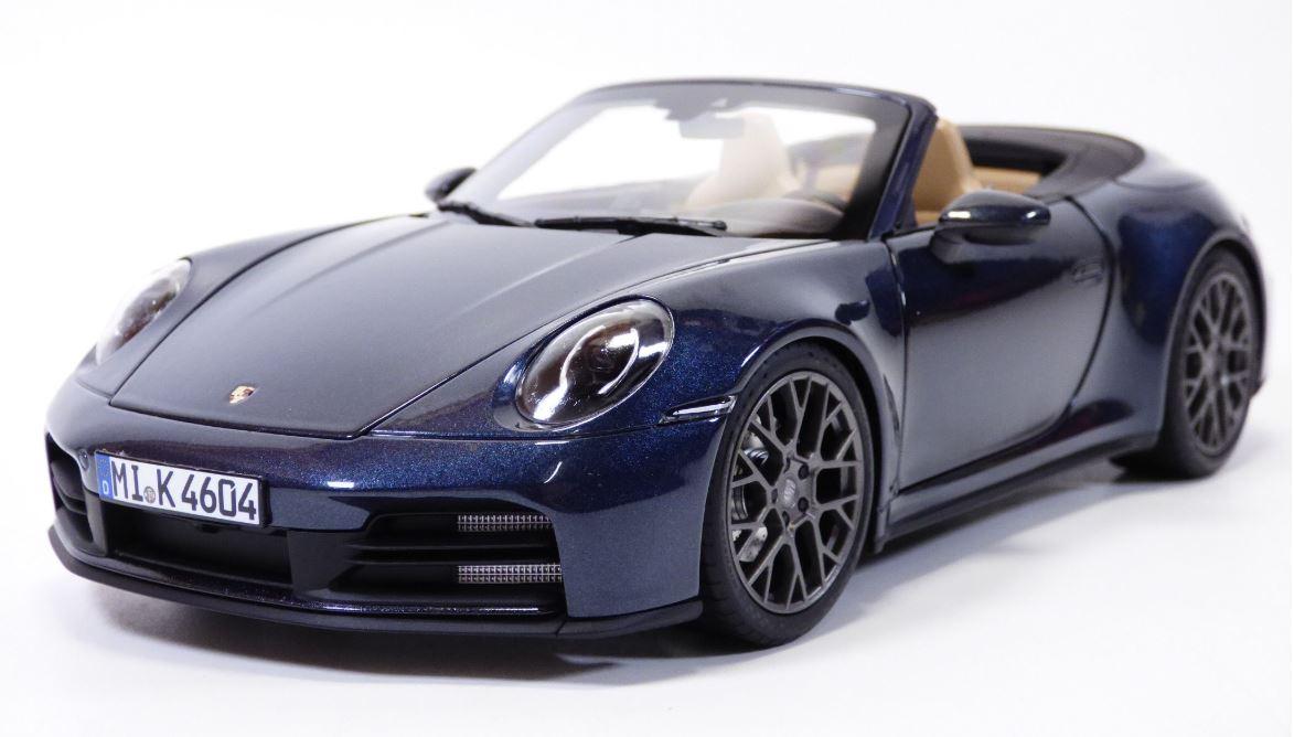 PORSCHE 911 CARRERA S cabriolet bleu nuit métallisé NOREV 1/18