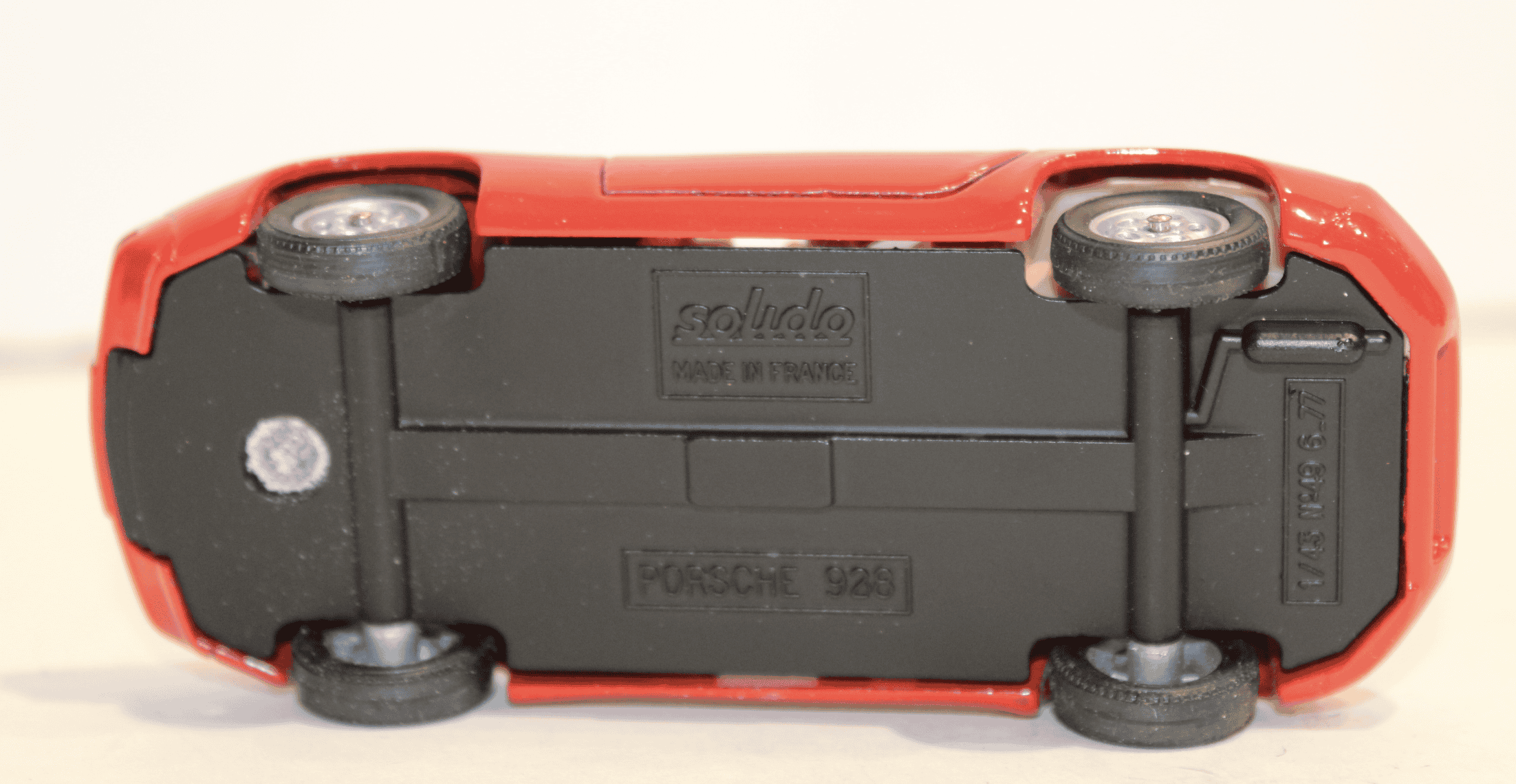 PORSCHE 928 SOLIDO 1/43