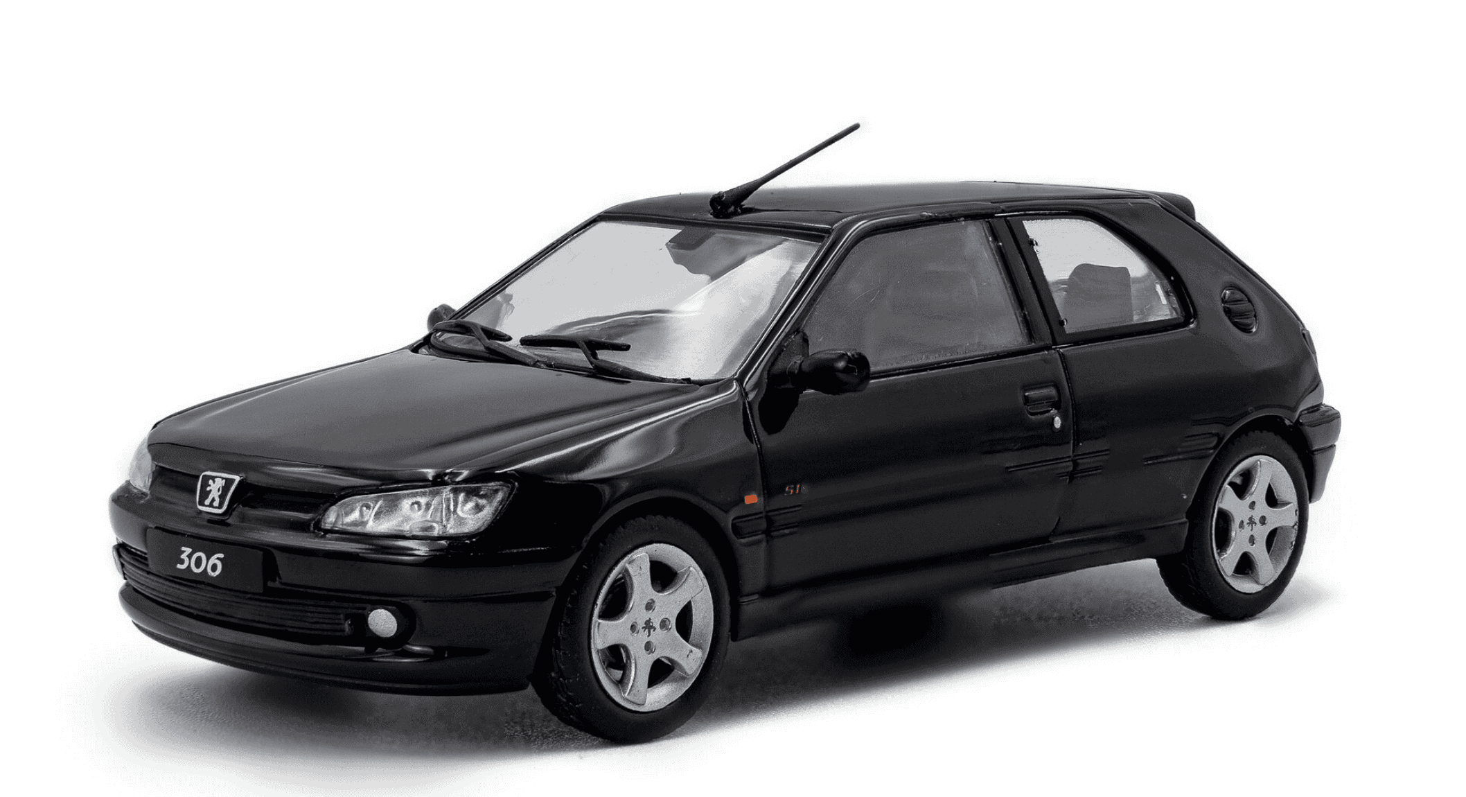 PEUGEOT 306 S16 – NOIR ONYX – 1994 SOLIDO 1/43
