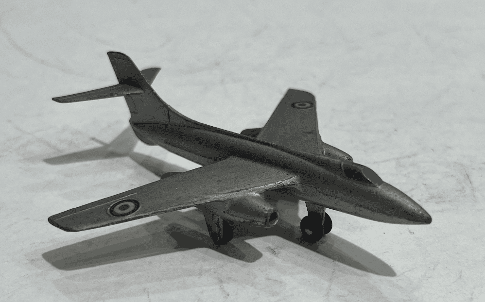 VAUTOUR DINKY TOYS 1/100°