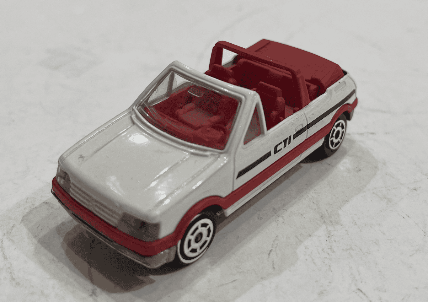 PEUGEOT 205 CTI MAJORETTE 1/53