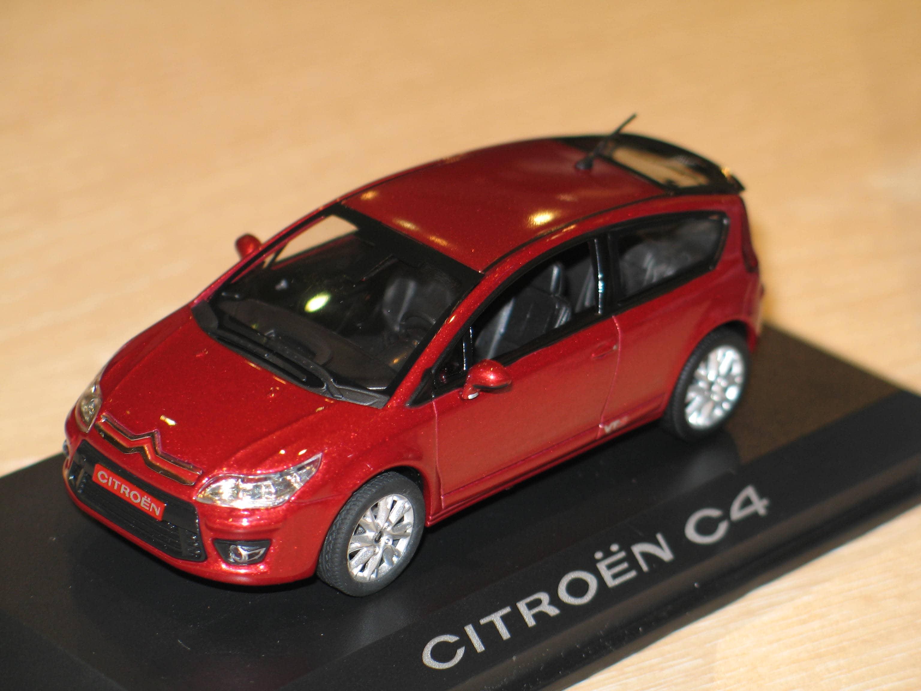 CITROEN C4 COUPE 2006 ROUGE NOREV 1/43°