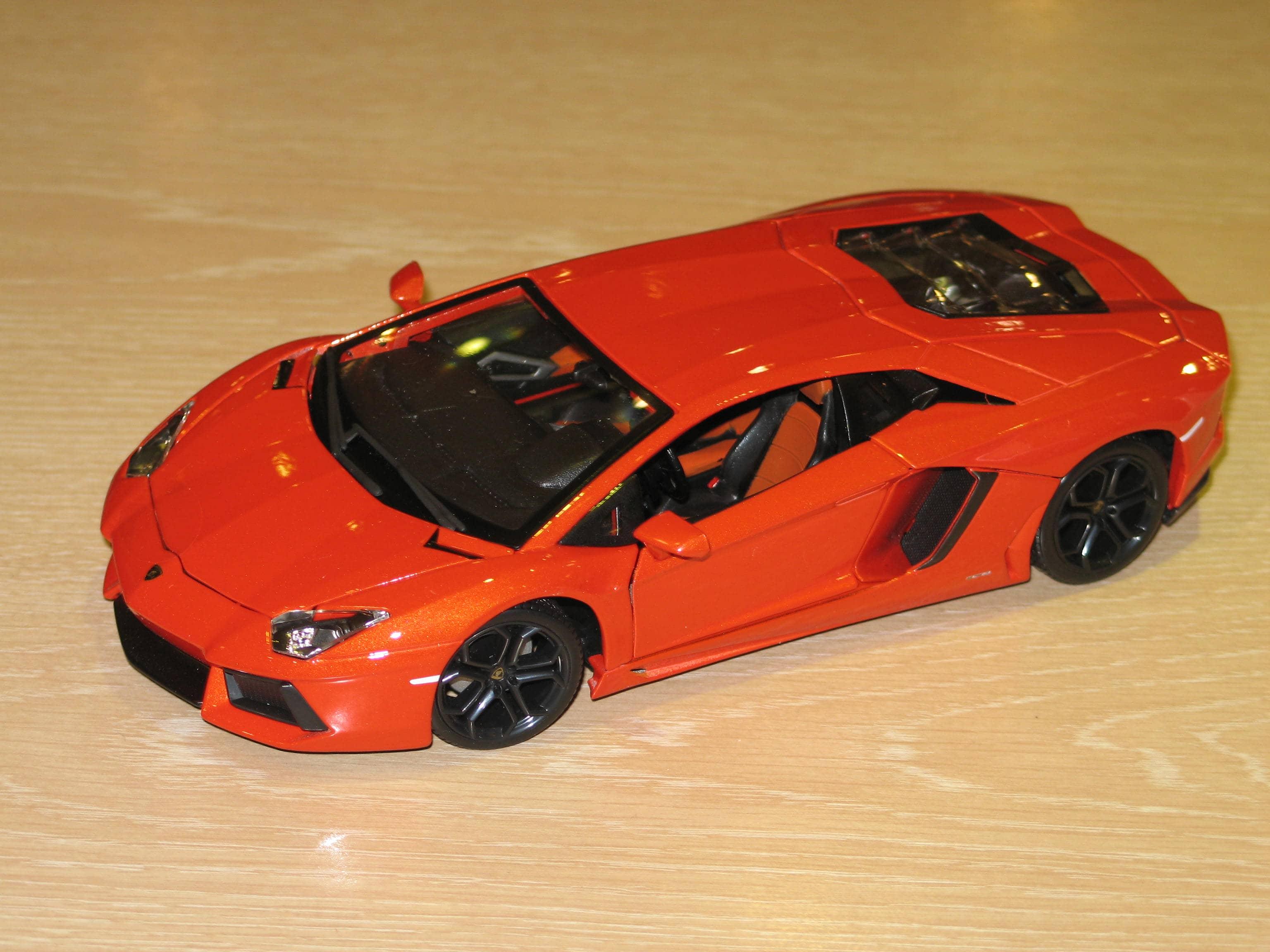LAMBORGHINI AVENTADOR LP700-4 2011 BURAGO 1/18°