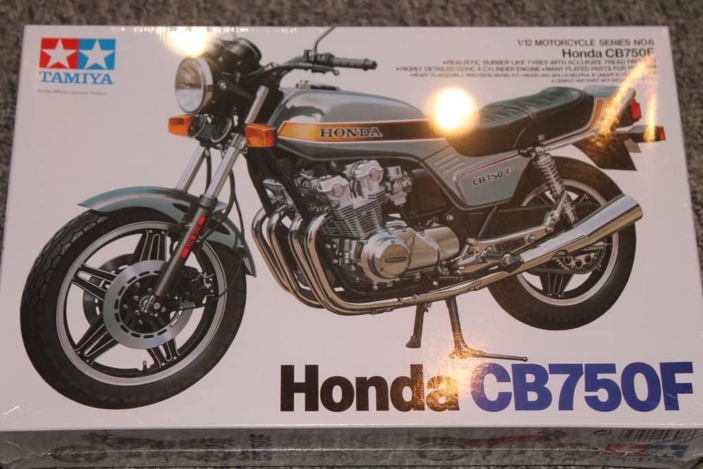 HONDA CB750F 1979 TAMIYA 1/12°