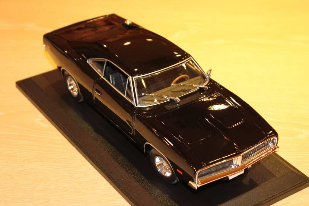 DODGE CHARGER R/T 1969 MAISTO 1/18°