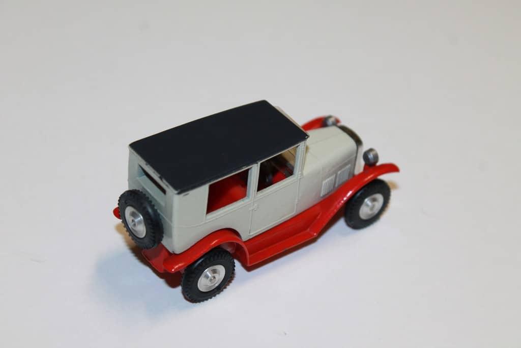 OPEL 1924 BEIGE GAMA 1/46°