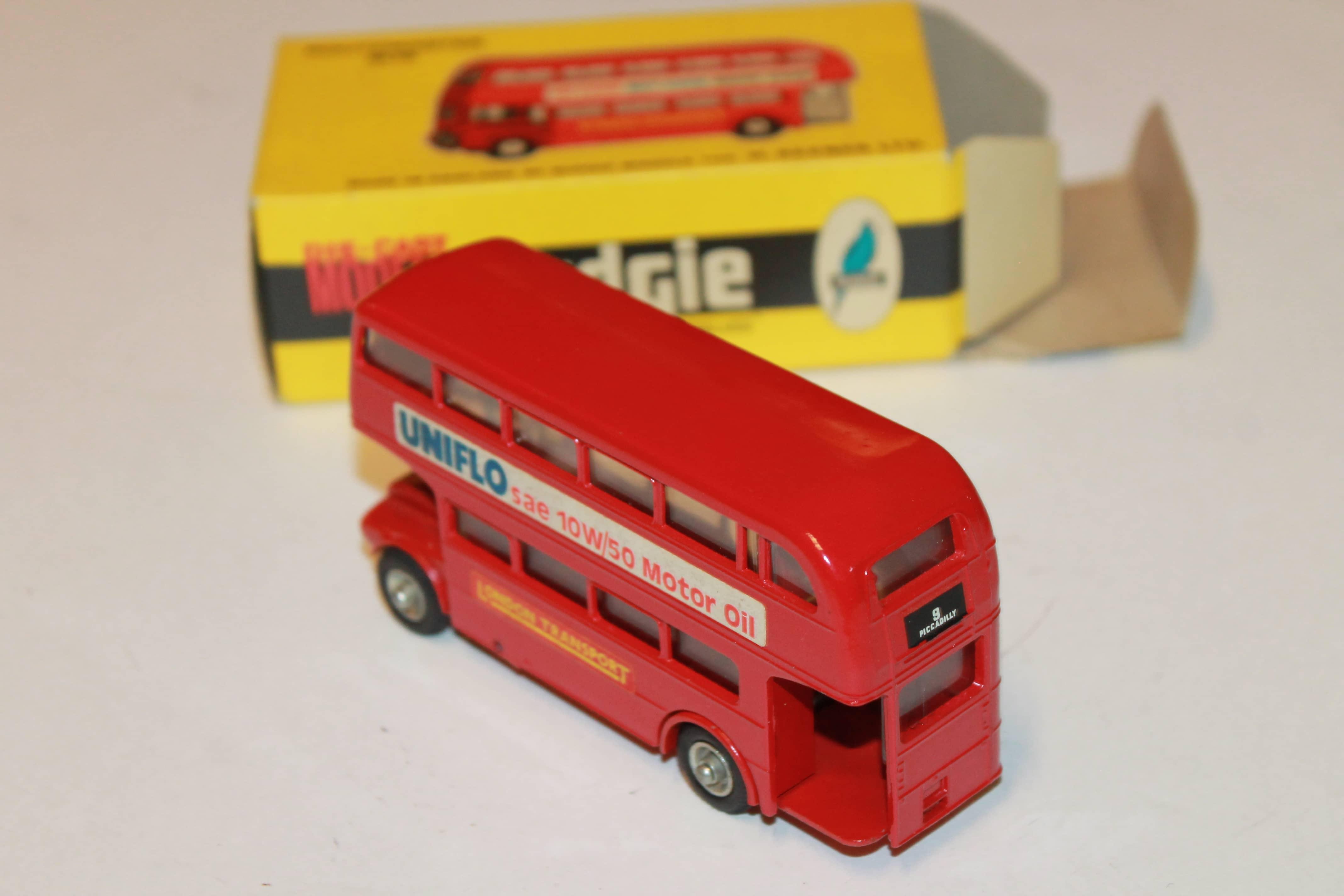 A.E.C "ROUTEMASTER" BUS LONDRES BUDGIE 1/43°
