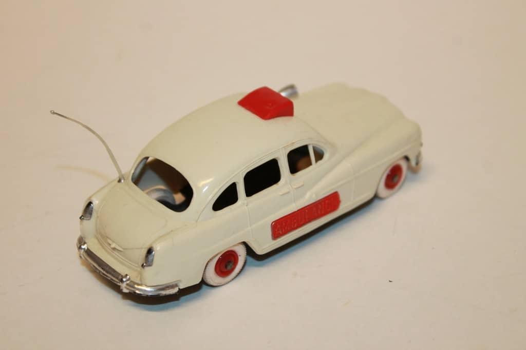 FORD VEDETTE "AMBULANCE" 1954 NOREV 1/43°
