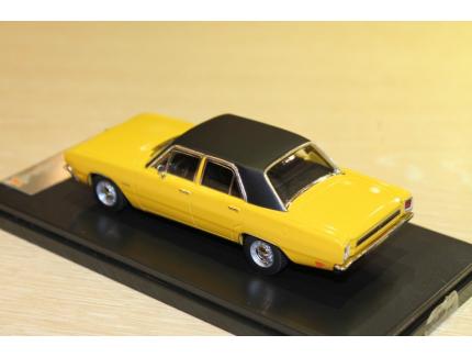 DODGE DART GRAN SEDAN 1976 JAUNE PREMIUMX 1/43°